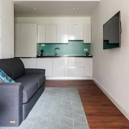 Apartment Plum Guide - Verde Agua *